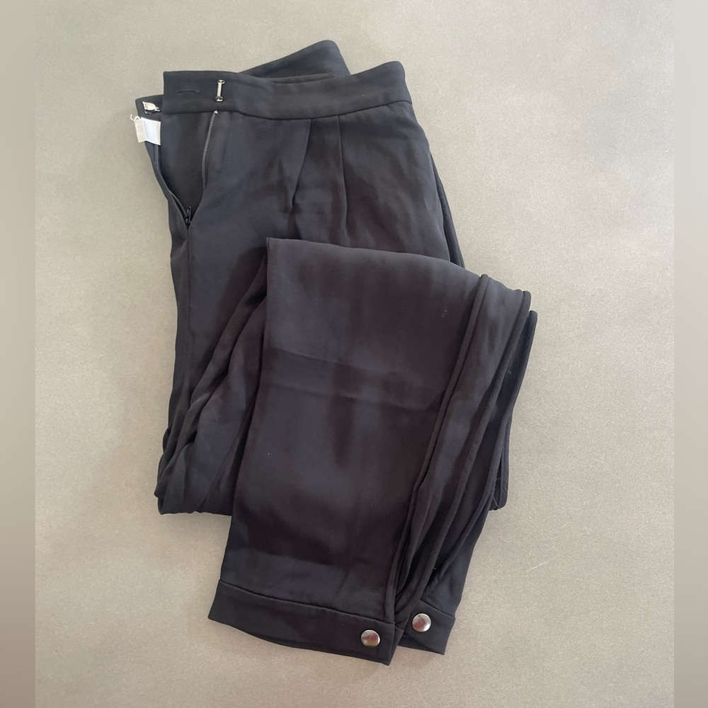 Diane Von Furstenberg Black Tapered Trousers Pull On Pants Size 2